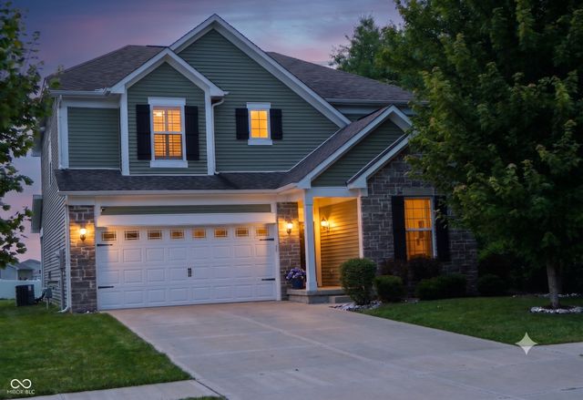 9185 Yvette Drive, Avon, IN 46123