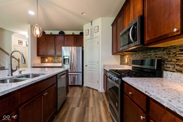 9185 Yvette Drive, Avon, IN 46123