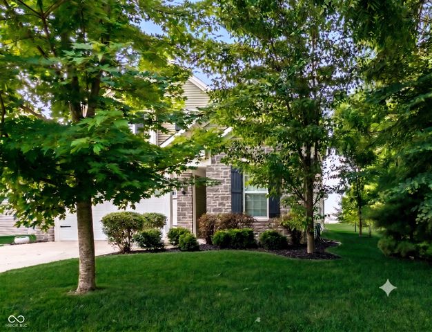 9185 Yvette Drive, Avon, IN 46123