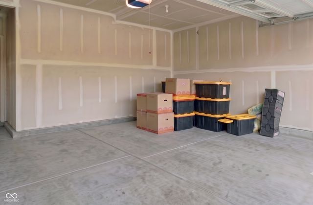 9185 Yvette Drive, Avon, IN 46123