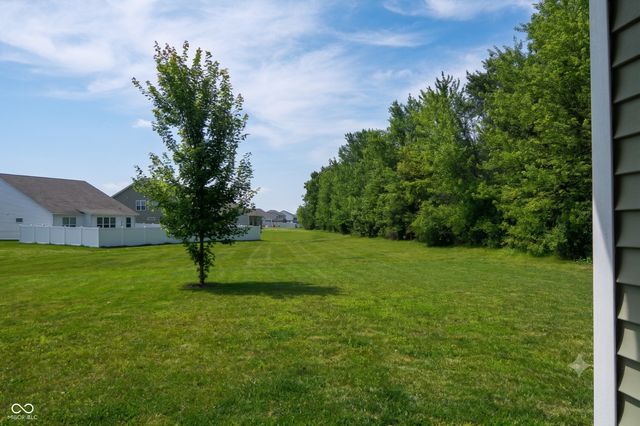 9185 Yvette Drive, Avon, IN 46123