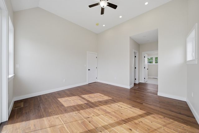 40 Ferncroft Rd, Braintree, MA 02184