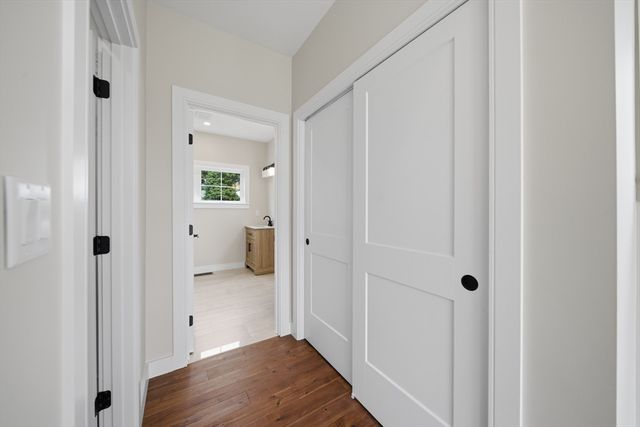 40 Ferncroft Rd, Braintree, MA 02184