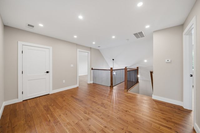 40 Ferncroft Rd, Braintree, MA 02184
