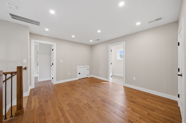 40 Ferncroft Rd, Braintree, MA 02184