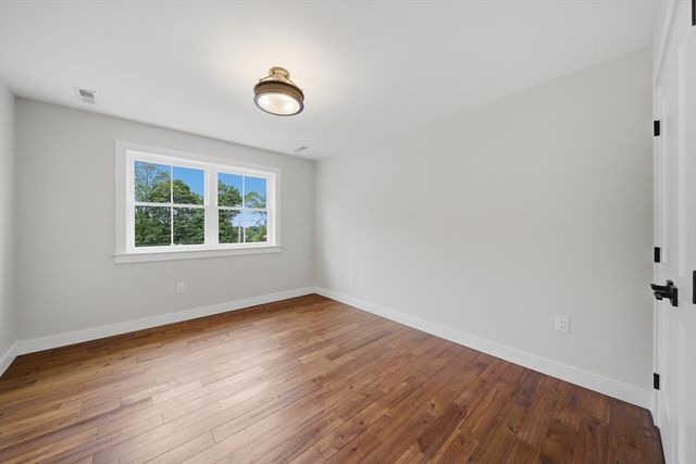 40 Ferncroft Rd, Braintree, MA 02184