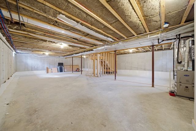 40 Ferncroft Rd, Braintree, MA 02184