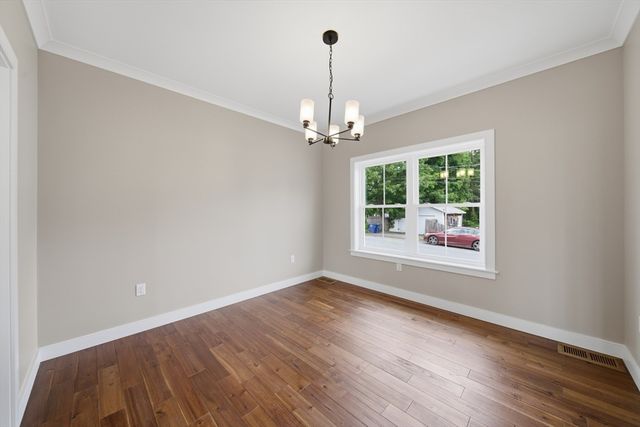 40 Ferncroft Rd, Braintree, MA 02184