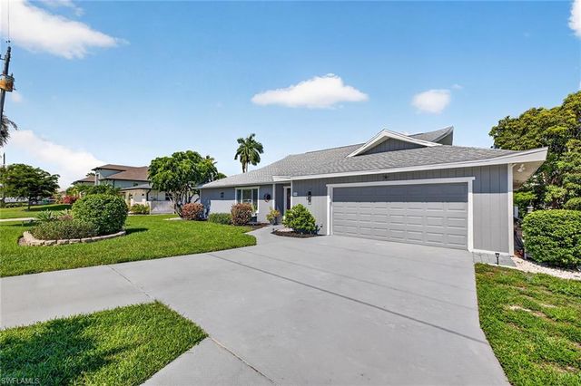 27115 Belle Rio DR, Bonita Springs, FL 34135