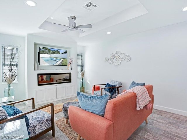 784 11th ST N, Naples, FL 34102