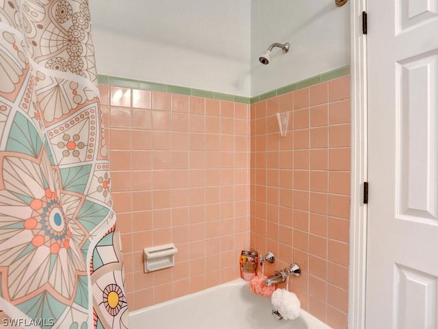 784 11th ST N, Naples, FL 34102