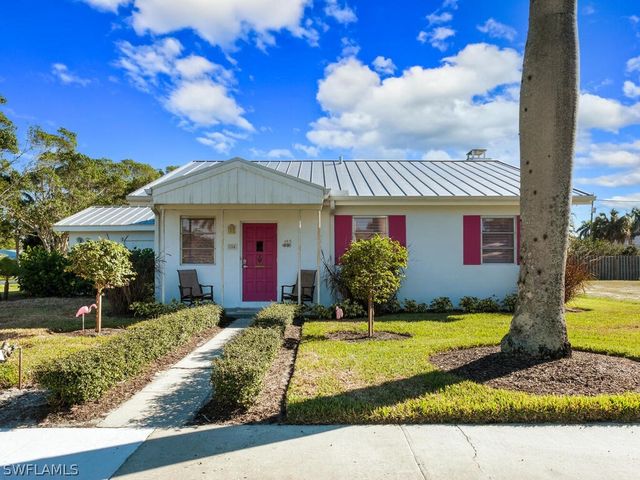 784 11th ST N, Naples, FL 34102