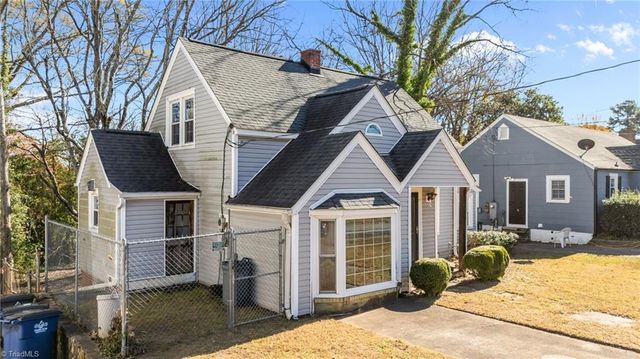 2507 NW Druid Hills Drive, Winston-salem, NC 27105