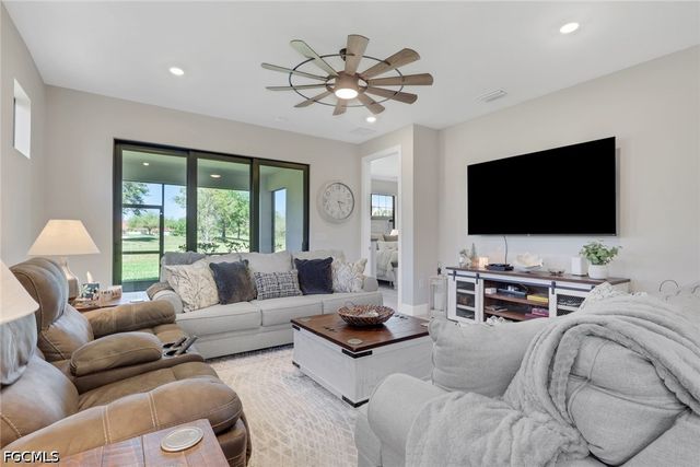 3508 Stoneville DR, Alva, FL 33920