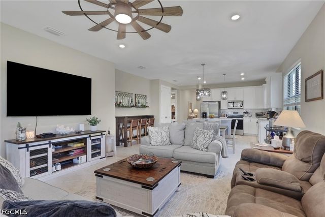 3508 Stoneville DR, Alva, FL 33920