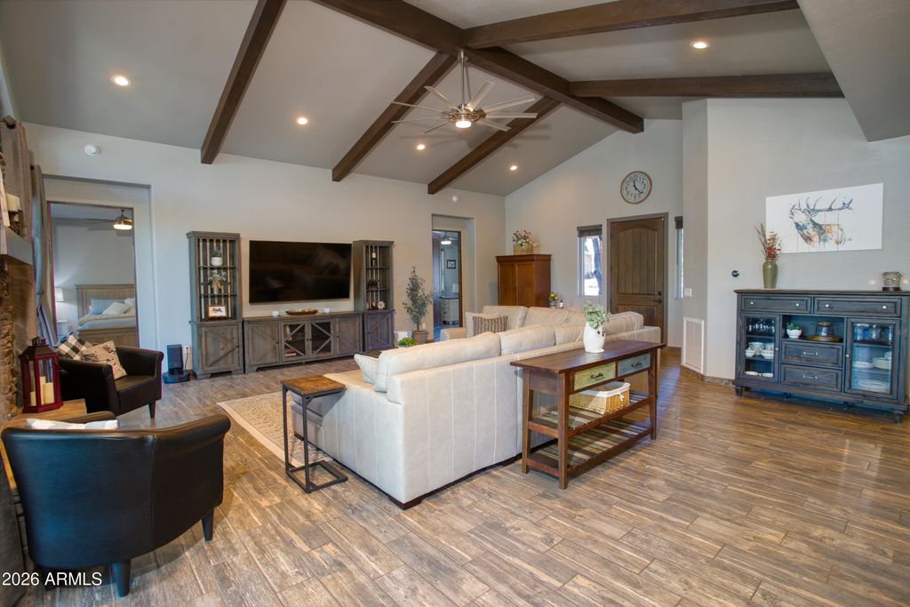 Image 3 of property listing at 1150 W Snow Creek Trail, Show Low, AZ 85901