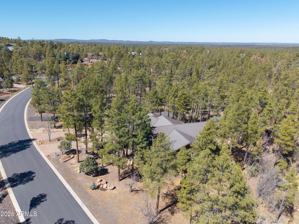 Image 36 of property listing at 1150 W Snow Creek Trail, Show Low, AZ 85901
