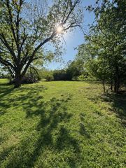 921 Country Club Road, Cleburne, TX 76033