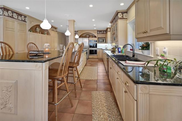 150 LAKE WINNEMISSETT DRIVE, Deland, FL 32724