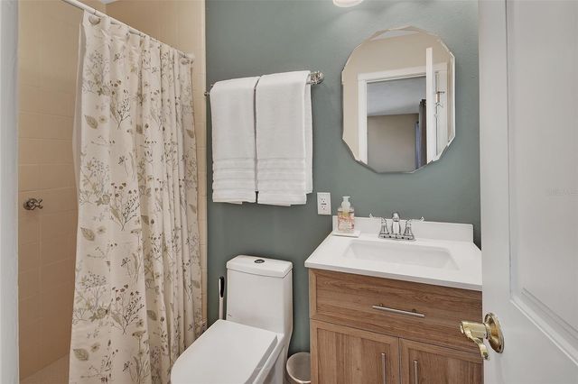 150 LAKE WINNEMISSETT DRIVE, Deland, FL 32724