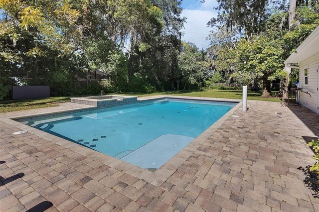 150 LAKE WINNEMISSETT DRIVE, Deland, FL 32724