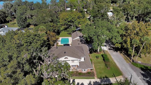 150 LAKE WINNEMISSETT DRIVE, Deland, FL 32724