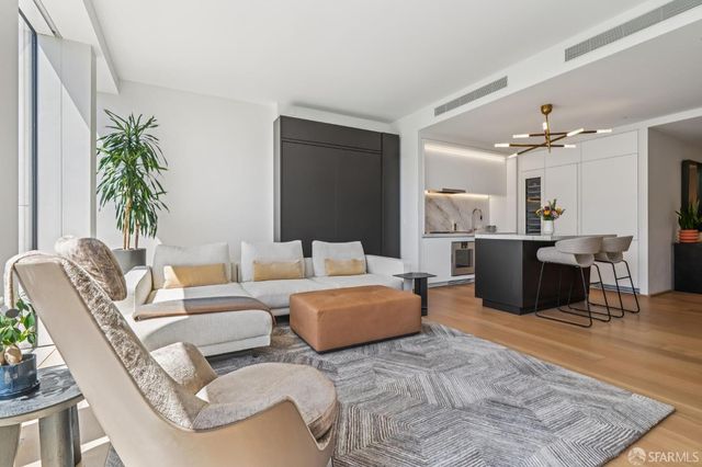 1 Steuart Lane 604, San Francisco, CA 94105