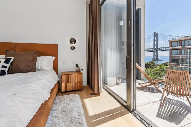 1 Steuart Lane 604, San Francisco, CA 94105