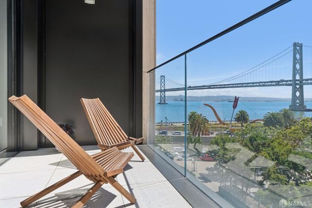 1 Steuart Lane 604, San Francisco, CA 94105