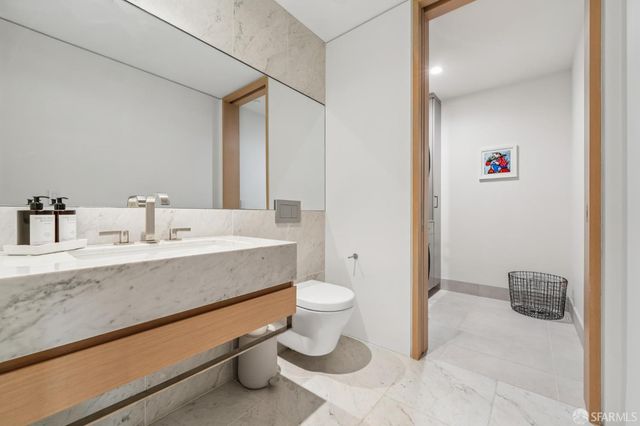 1 Steuart Lane 604, San Francisco, CA 94105