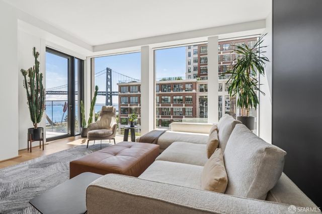 1 Steuart Lane 604, San Francisco, CA 94105