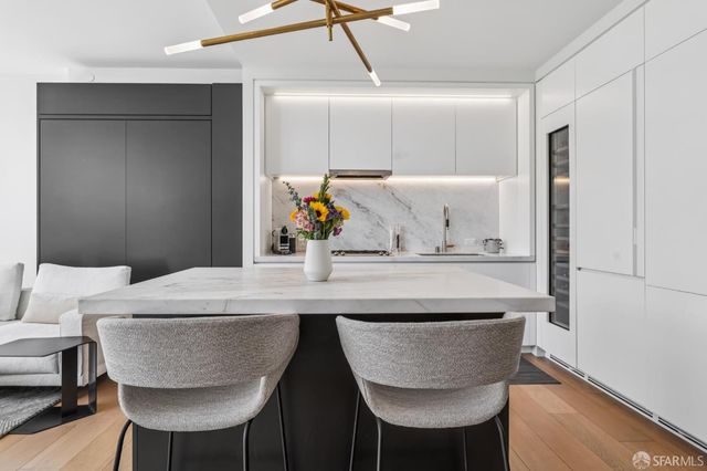 1 Steuart Lane 604, San Francisco, CA 94105