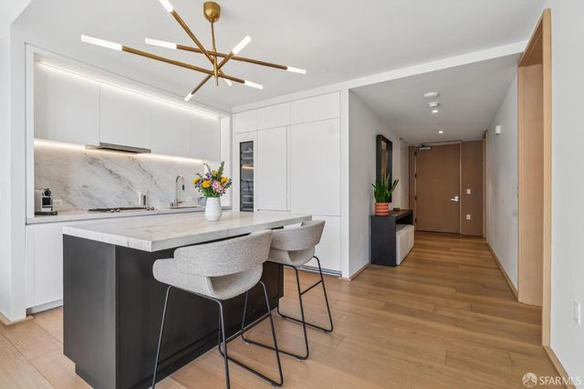 1 Steuart Lane 604, San Francisco, CA 94105