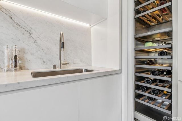 1 Steuart Lane 604, San Francisco, CA 94105