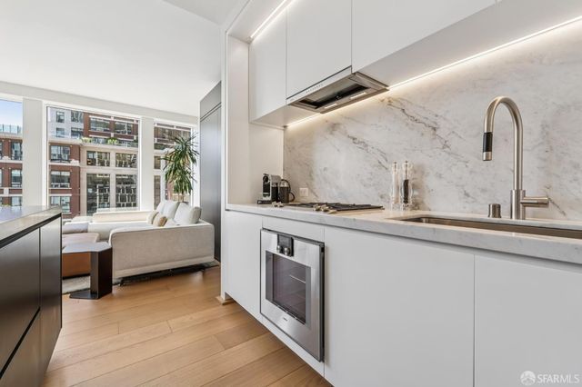 1 Steuart Lane 604, San Francisco, CA 94105