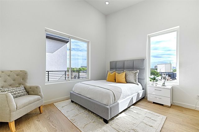 4739 Gretna Street 202, Dallas, TX 75207