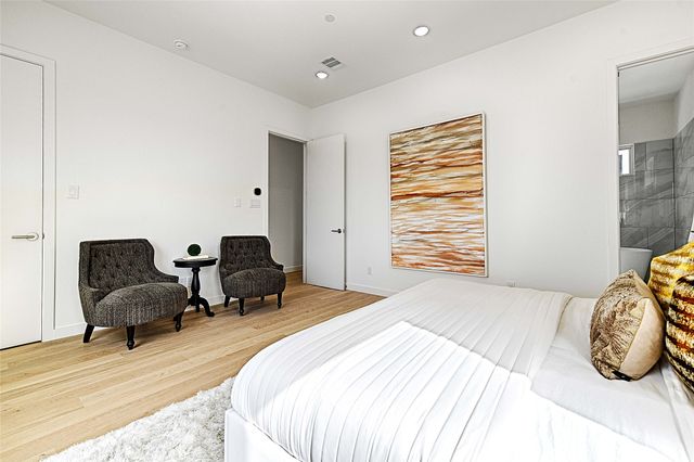 4739 Gretna Street 202, Dallas, TX 75207