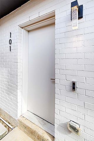 4739 Gretna Street 202, Dallas, TX 75207