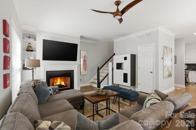 1016 W 1st Street, Charlotte, NC 28202