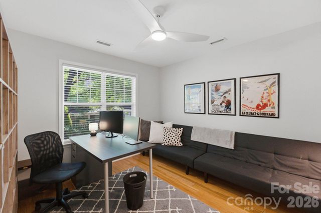 1016 W 1st Street, Charlotte, NC 28202