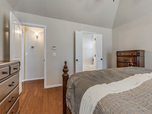 5129 S Skylane Drive W, Sand Springs, OK 74063