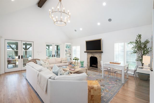 5820 Royal Crest Drive, Dallas, TX 75230