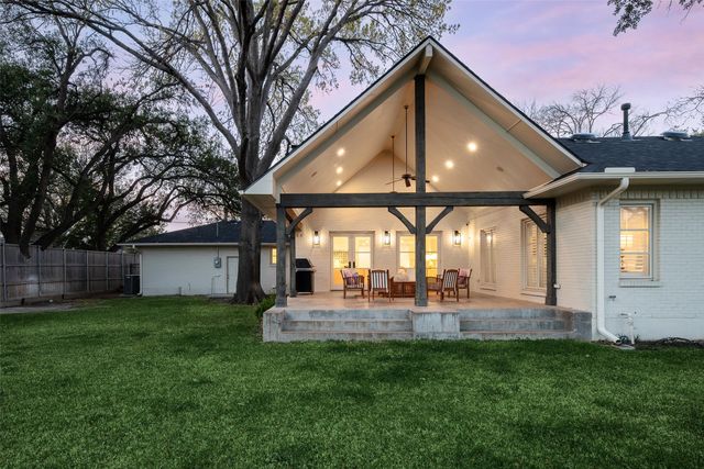 5820 Royal Crest Drive, Dallas, TX 75230