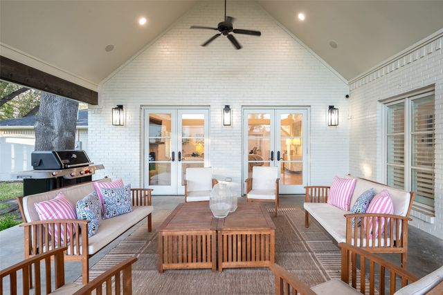 5820 Royal Crest Drive, Dallas, TX 75230