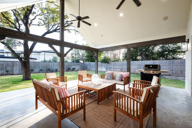 5820 Royal Crest Drive, Dallas, TX 75230