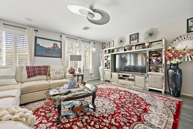 18333 W ESTES Way, Goodyear, AZ 85338