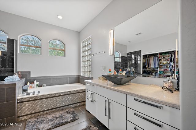 18333 W ESTES Way, Goodyear, AZ 85338