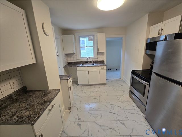 736 Harding St, Petersburg, VA 23803