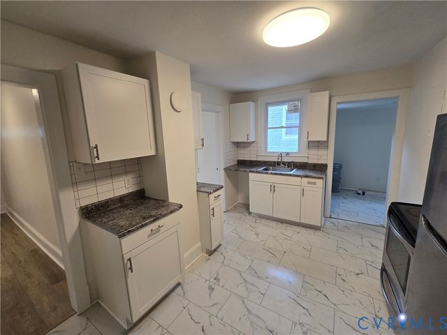 736 Harding St, Petersburg, VA 23803