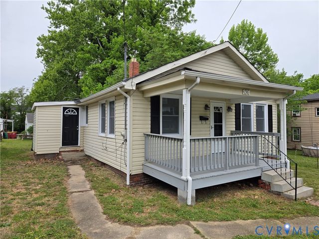 736 Harding St, Petersburg, VA 23803